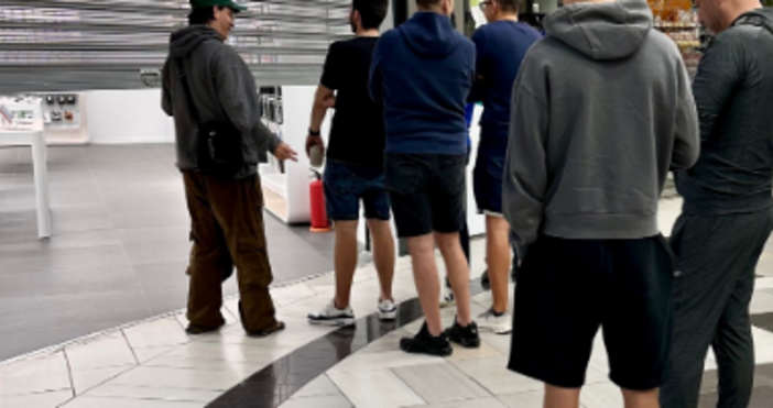 Опашки се вият за новия Айфот На пазара в България вече