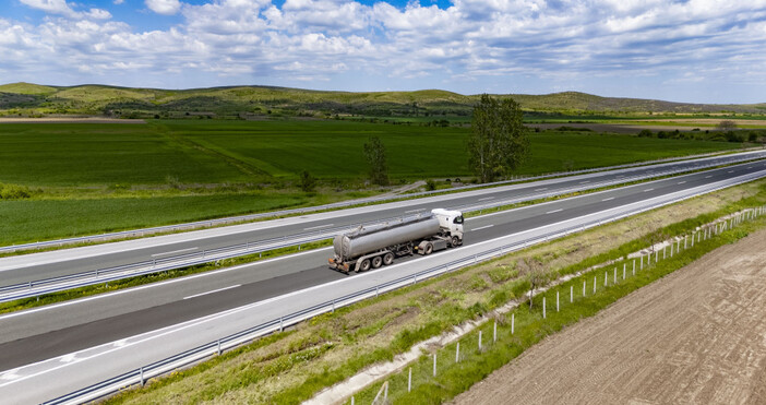 Превантивен ремонт в платното за Бургас на 9 км от
