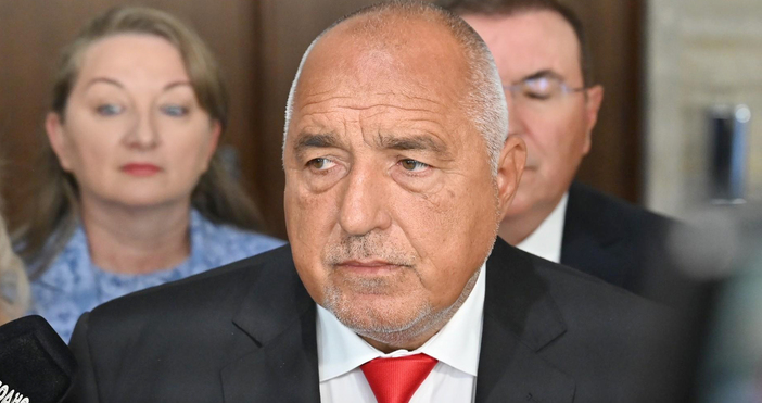 Какво да критикувам, тя държавата се пише с главно Д“.