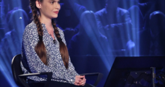 Тя е държавна шампионка в дисциплината Блиц шах Освен шахмата