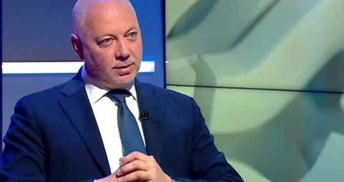 Министърът председателят проговори за скандала в който бе въвлечена жена му Правителството успешно