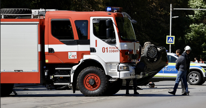 Петел следи какво се случва след фаталната катастрофа в столицата Пострадалата