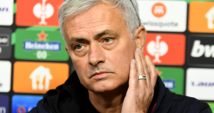 Жозе Моуриньо поведе Бенфика към успех с 3 0 срещу тима на АВС в първия си мач