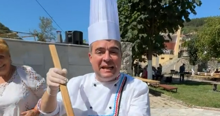 От три години топкулинарят Иван Звездев изпраща сигнали до общината