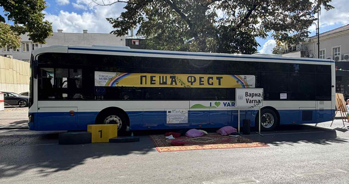 Снимки Община ВарнаВ пешеходна зона се превърна днес пространството между