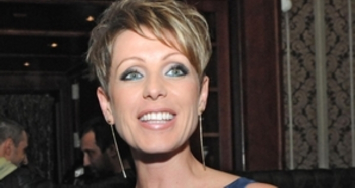 Фолкпевицата Джина Стоева стана жертва на груба измама В мрежата