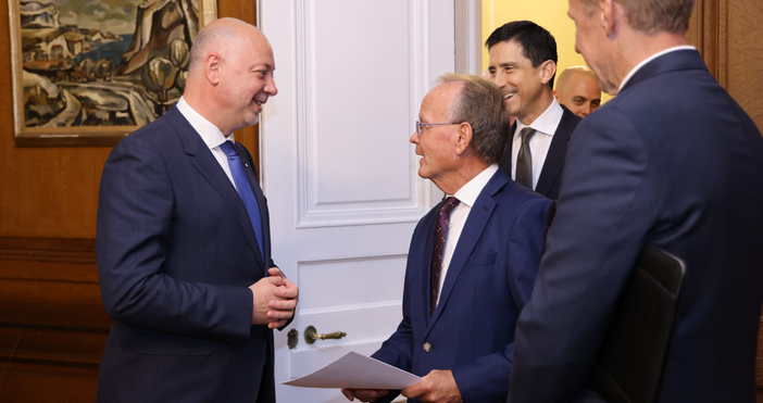 Засилването на съвместната търговия и взаимните инвестиции между България и