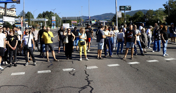 Кръстовището на светофара в Горубляне (на Цариградско шосе) е затворено