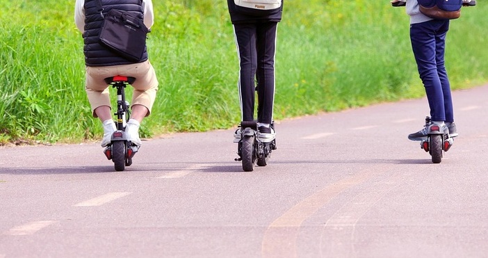 За инцидент с електрическа тротинетка в първия от почивните дни