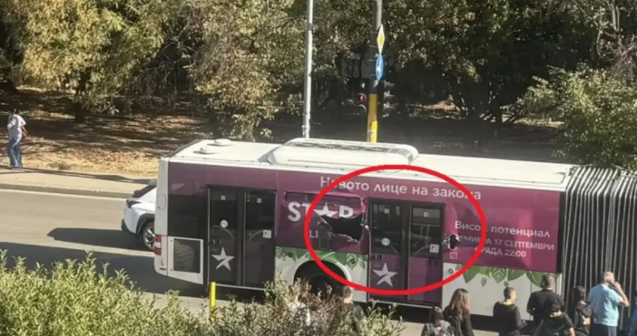 Нов инцидент с автобус на градския транспорт в София Той