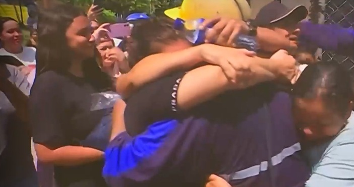 Щастливо завърши напрегната ситуация със затрупани под земята миньори в