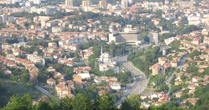 Общинският съвет отложи решението за разширяване обхвата на Синята зона