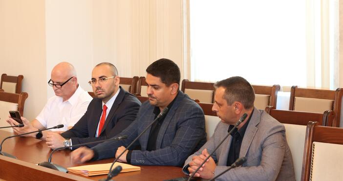 Лидерът на МЕЧ Радостин Василев потвърди че МЕЧ ще подкрепи