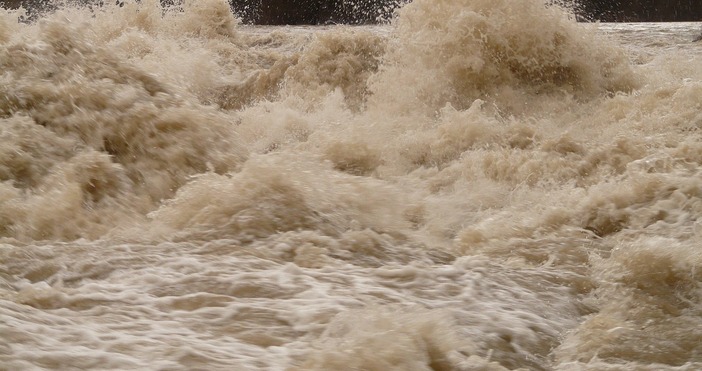 Знаем че много българи живеят в Испания и Португалия Именно