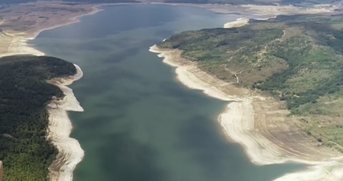  Нивото на язовир Жребчево е критично ниско – малко под