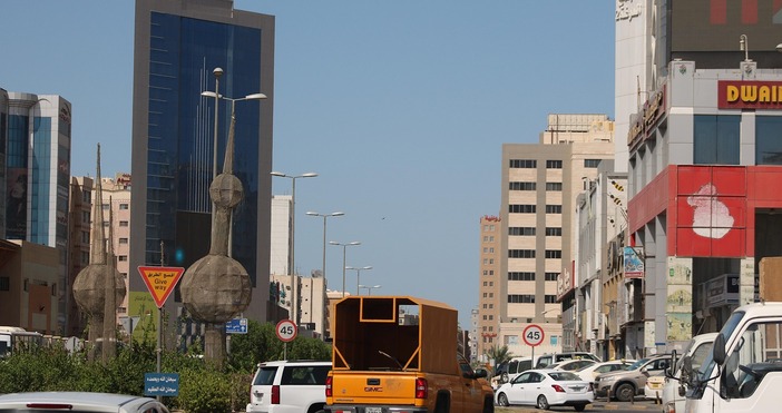 Огромните нефтени запаси позволяват на хората там да живеят действително спокойно