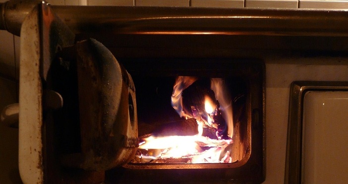 Мъж на 42 години е починал след пожар, възникнал в