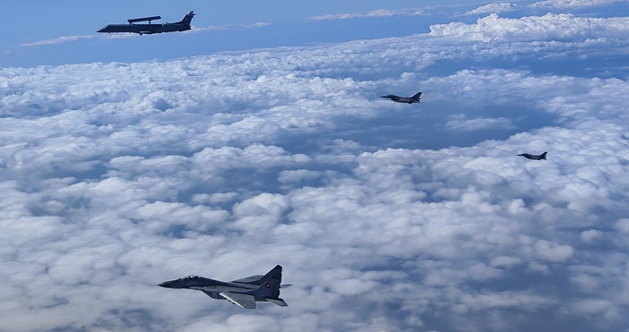 Летателната тренировка Green Bridge 2025 за усъвършенстване на действията по