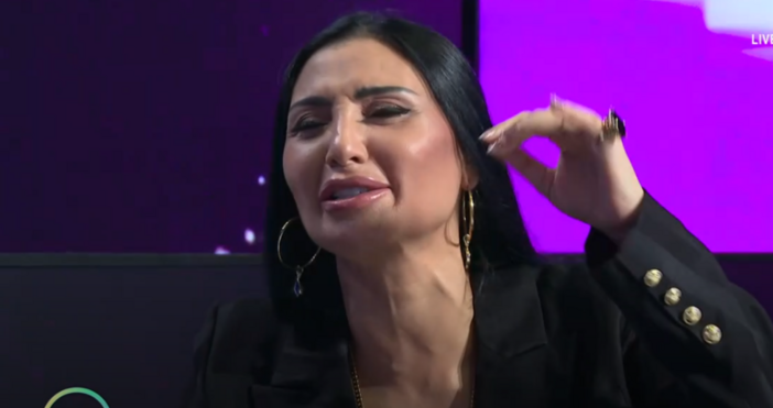 Попфолк легендата Софи Маринова беше провокирана да издаде в На