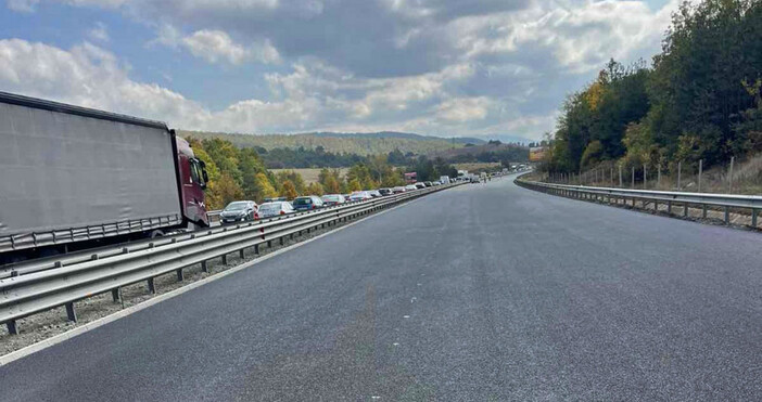 Снимки АПИВ петък събота и неделя ще се променя организацията