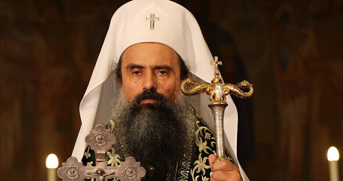 Патриарх Даниил благослови стотици миряни в Руенския манастир Св Йоан