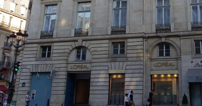 Френската корпорация Керинг собственик на модната къща Гучи обяви че