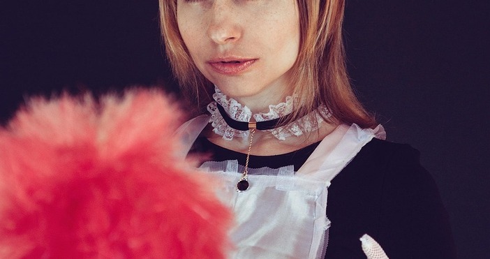 Семейство в Хонконг внезапно установи че 20 годишна камериерка от Индонезия