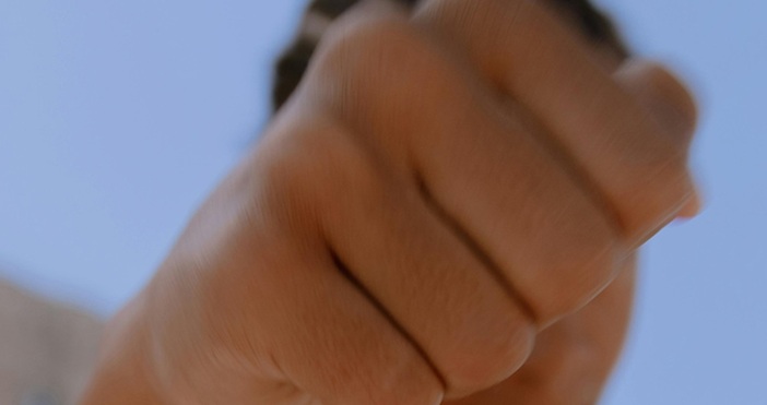 ПекселсЖивеем в среда в която агресията е норма по