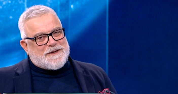 Владимир Николов Пенев роден на 24 октомври 1958 г е български актьор изпълняващ