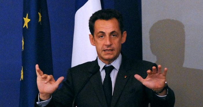 архивТрима затворници от парижкия затвор Санте са били задържани