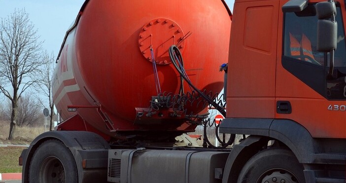 Зачестяват кражбите на гориво от тирове в област Монтана За