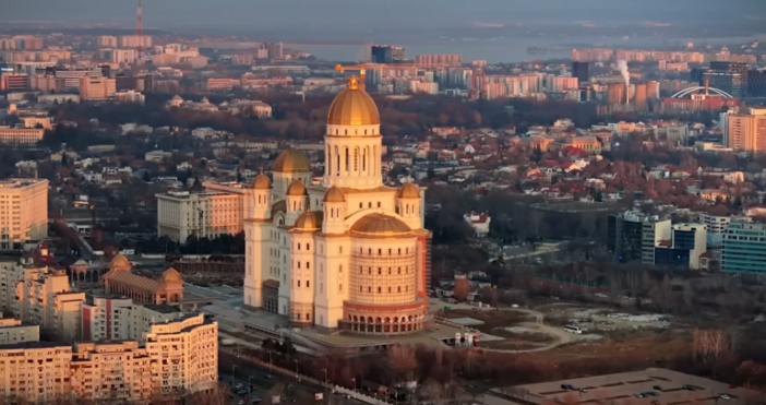 Десетки хиляди поклонници държавни и партийни лидери официални лица гости