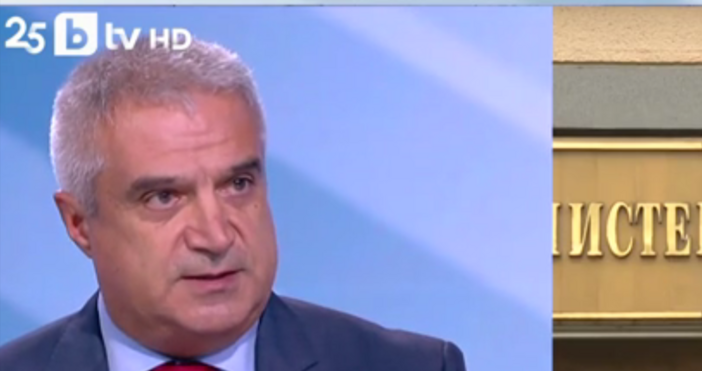 Председателят на АИКБ Румен Радев критикува популизма при решенията за