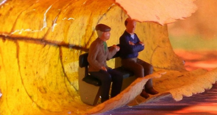 Над 90 от хората у нас спестяват в имоти или