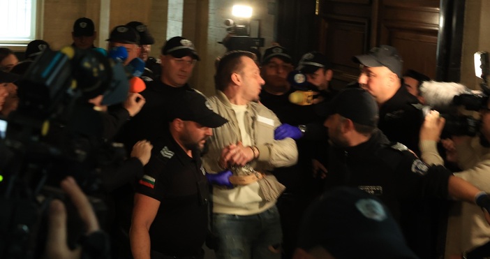 Знаехме, че д-р Хасърджиев има лични проблеми. От много време