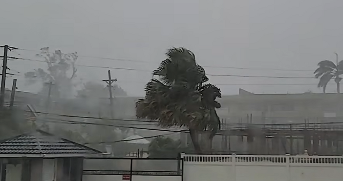 МВнР уведомява че поради преминаването на ураган Мелиса през Карибския