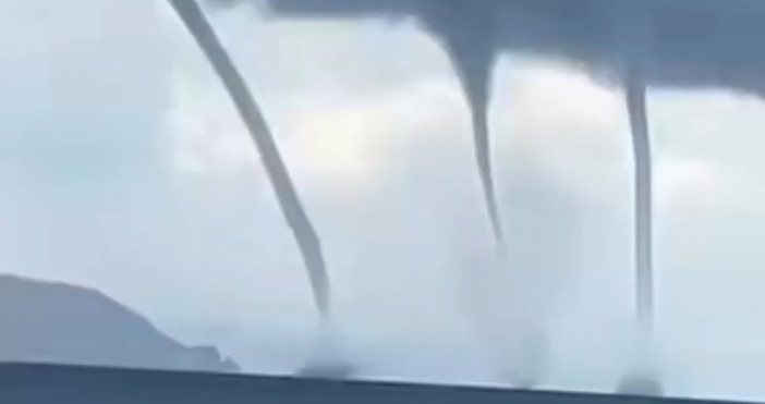 Небето над Зонгулдак Турция тази сутрин беше истински природен феномен