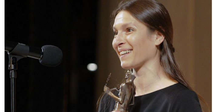 Светлана Янчева Янчева е българска актриса Родена е в град Бургас Завършва актьорско