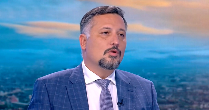 Театралната школа основана от министъра на културата Мариан Бачев се