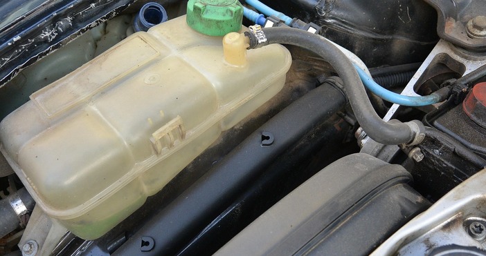 Честотата на смяна на антифриза зависи от типа му и