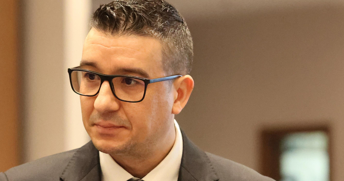 Петър Дилов министър на икономиката и индустрията коментира влизането на