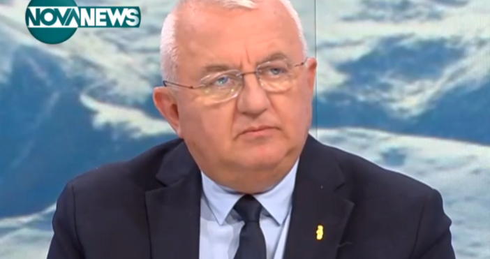 Проф Румен Драганов Браншът работи гъвкаво и е адаптивен към