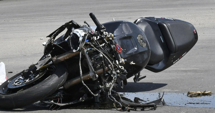 Моторист е пострадал при катастрофа с автомобил на пътя София