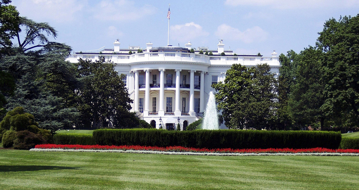 Белият дом нощи обяви ново правило ограничаващо възможността на акредитираните