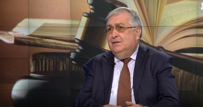 Сегашното правителство трябва да оцелее Това заяви бившият премиер и