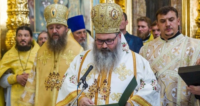 Варненският и Великопреславски митрополит Йоан отслужи благодарствен молебен в Деня