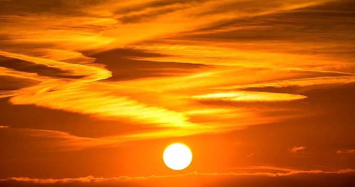 Днес се очаква сравнително активно слънчева активност прогнозира се