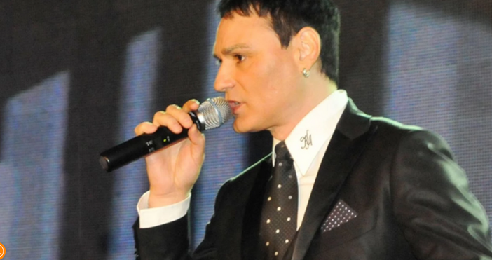 Красимир Иванов Аврамов е български певец който живее в САЩ През 2009