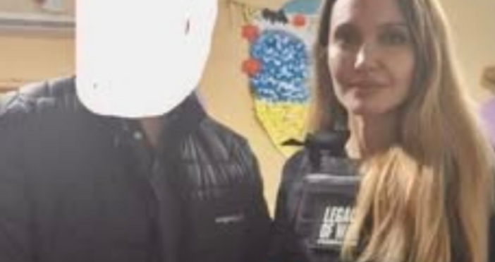 Джоли е получила възпоменателна монета с надпис Херсон През 2022 г