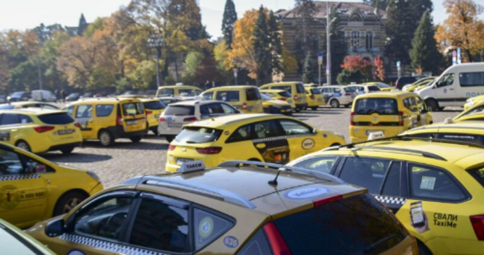 Доходите на таксиметровите шофьори в столицата могат да достигнат между